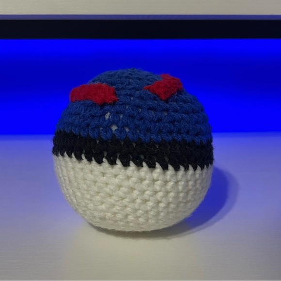 Handmade Crocheted Pokemon Great Ball Stuffed Toy Decoration Pokemon Plush - Picture 2 of 3